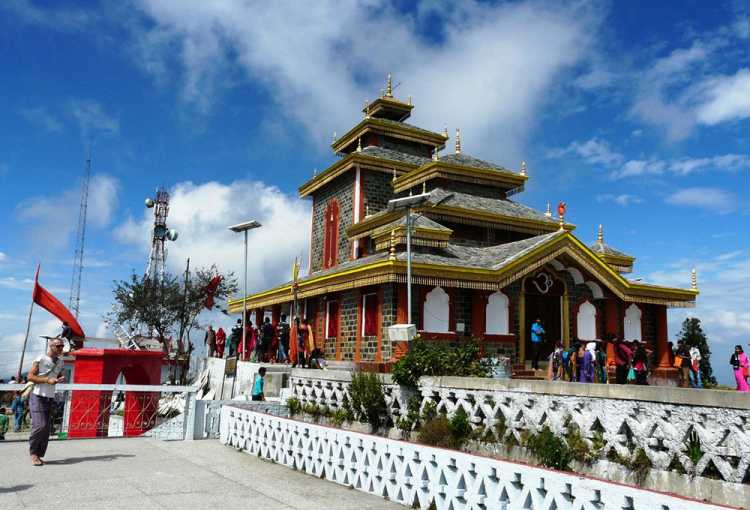 surkanda devi main image